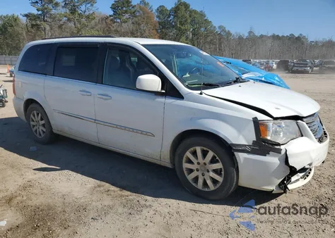 2016 Chrysler Town & Country Touring z USA, uszkodzony, nr VIN 2C4RC1BG1GR173962